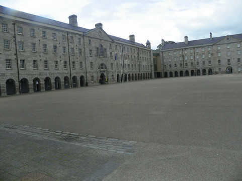 爱尔兰国家装饰艺术品和历史博物馆-都柏林必去景点