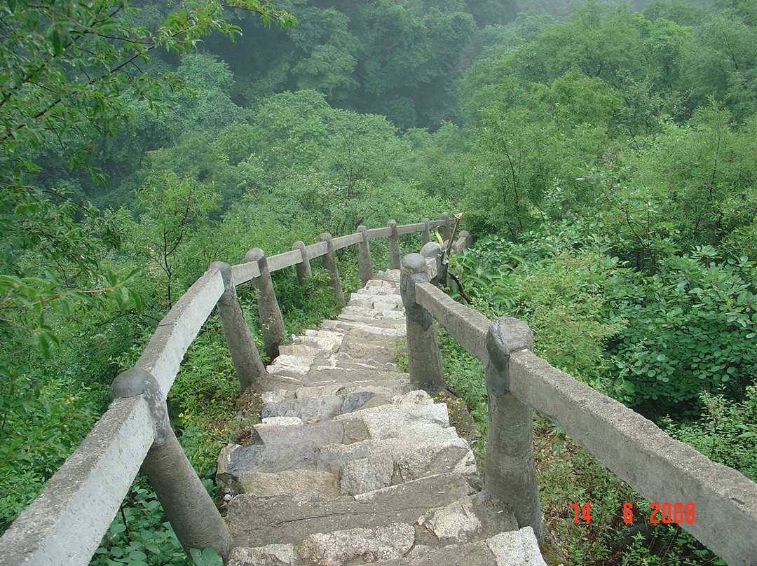 秦岭九龙潭风景区-西安市必去景点