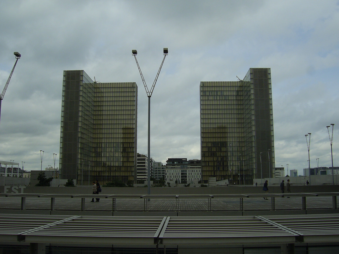 法国国家图书馆-巴黎必去景点