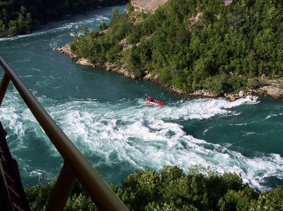 Whirlpool Aero Car-尼亚加拉大瀑布必去景点