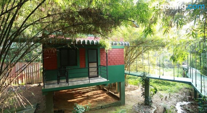 Riverwood Resort Vythiri