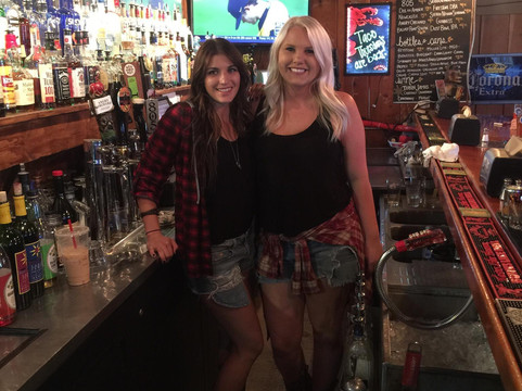 Auberry餐馆和美食-Stonehouse Tavern