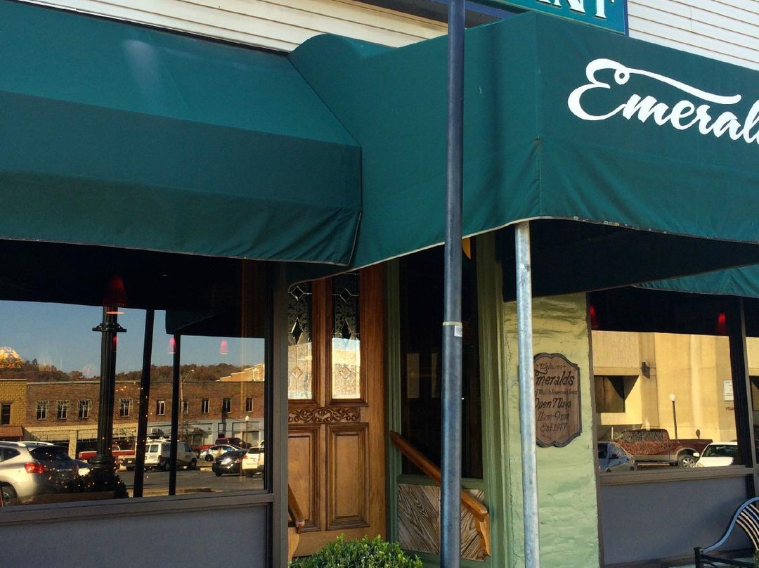 Waynesboro餐馆和美食-Emeralds Restaurant