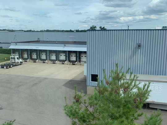 Holiday Inn Express & Suites Cincinnati-Blue Ash by IHG主图