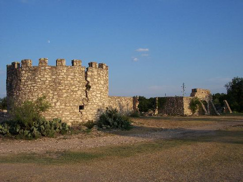 Menard酒店住宿-Hilltop Motel