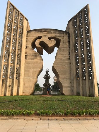Monument de l'Independance-洛美必去景点