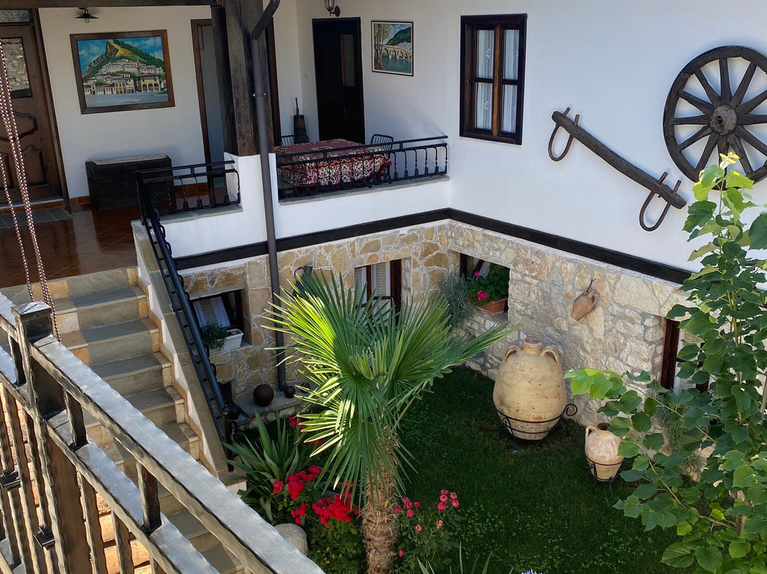 Kris Guesthouse主图