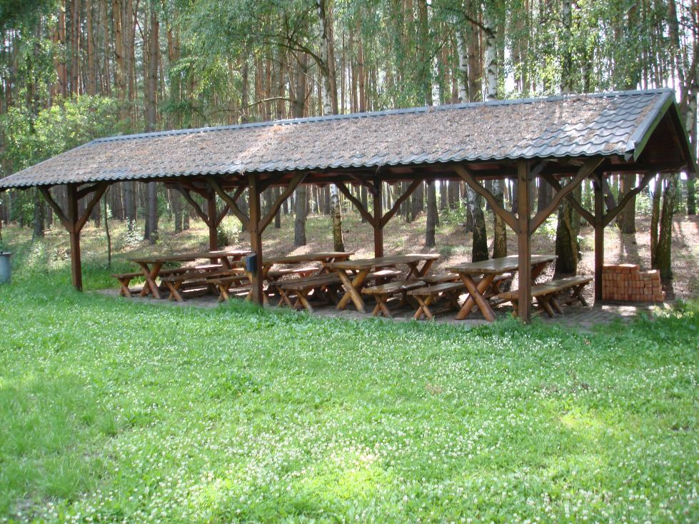 Karczma Podkowa Leśna Restauracja i Noclegi-家庭/游戏区