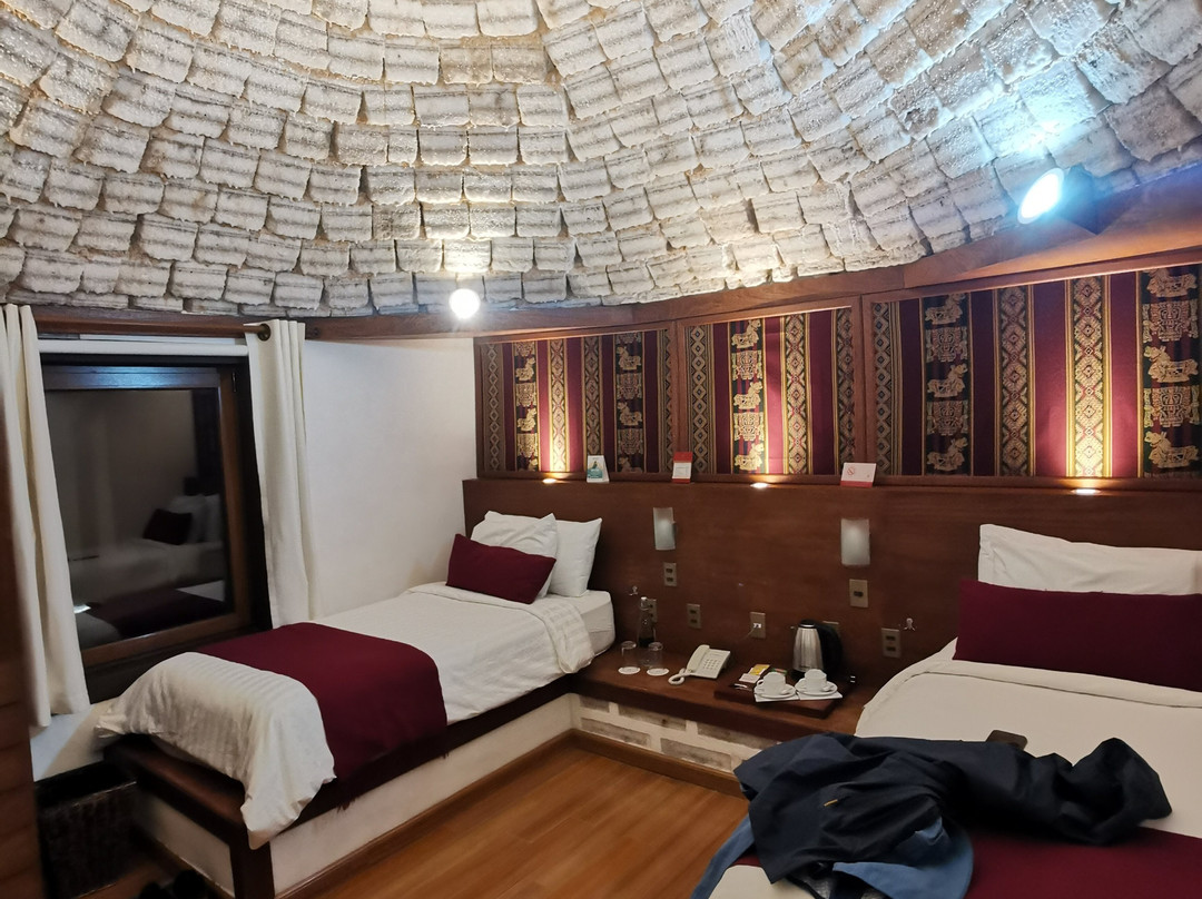 萨尔宫殿酒店主图