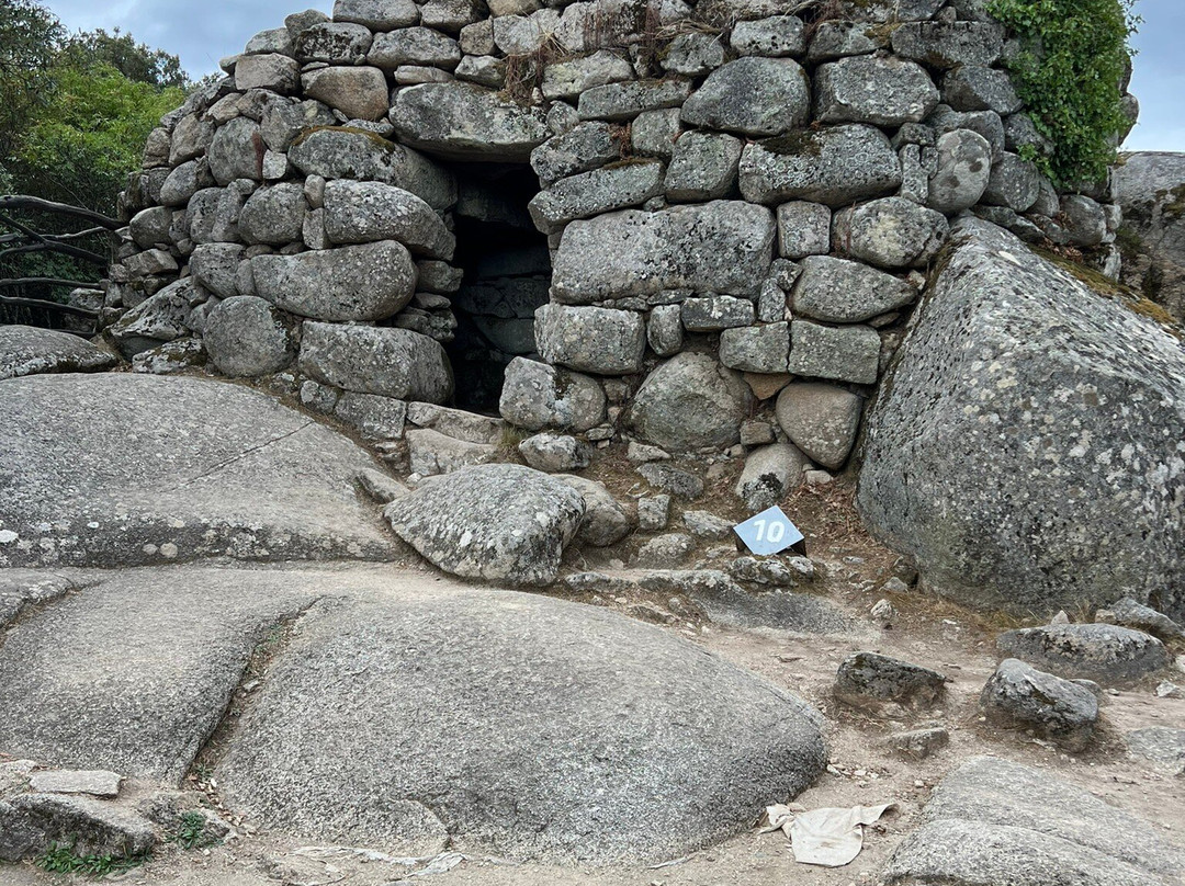 Site archéologique de Cucuruzzu景点图片