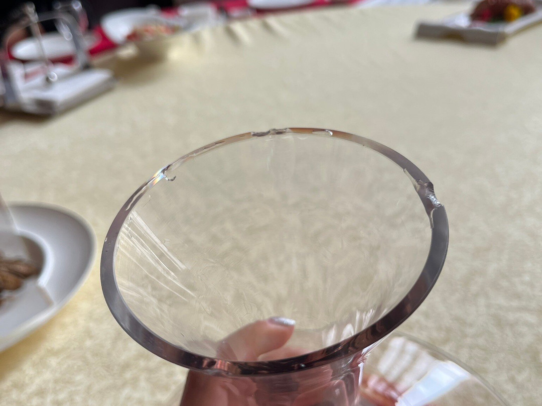 龙湖大酒店主图