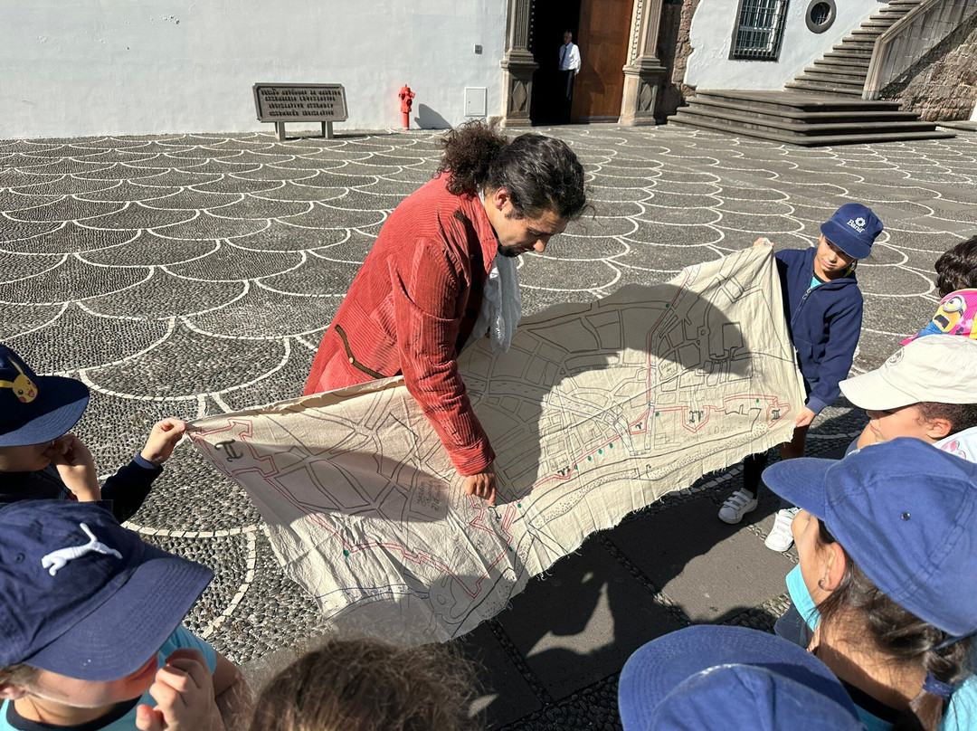 History Tellers-沙尔必去景点