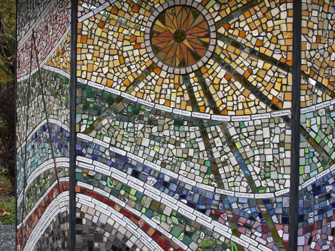2010 Centennial Mosaic - Pieces of Dryden景点图片