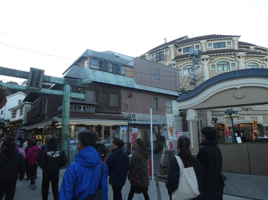 Enoshima Benzaiten Nakamisedori-藤泽市必去景点