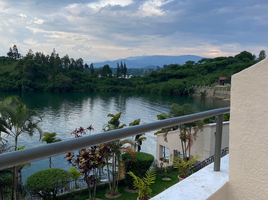 Moriah Hill Resort主图