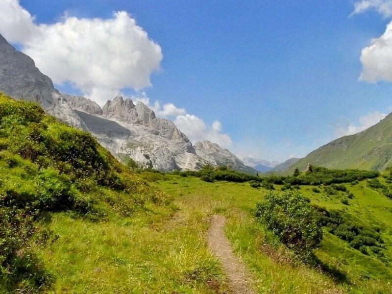 Trekking delle Crepe Rosse景点图片