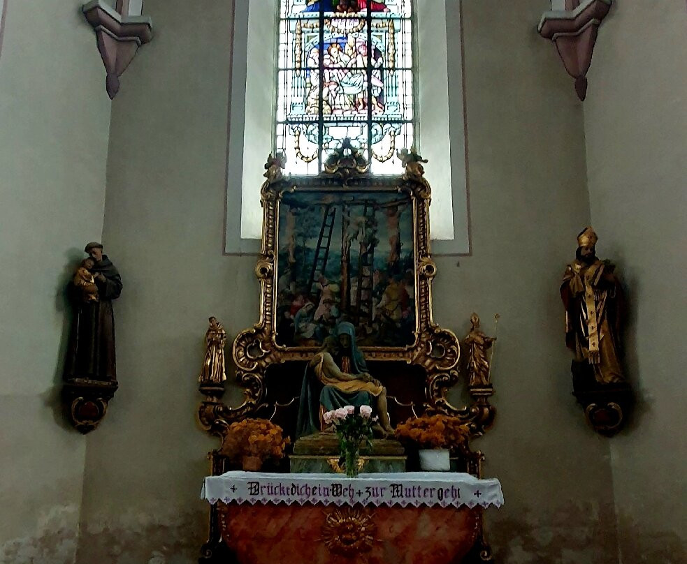 St Dionysius-Kruft必去景点