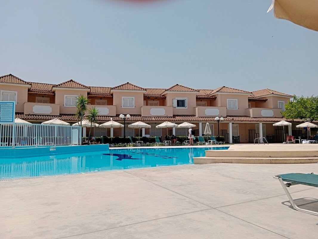 艾克勒索特泽菲罗斯宾馆主图