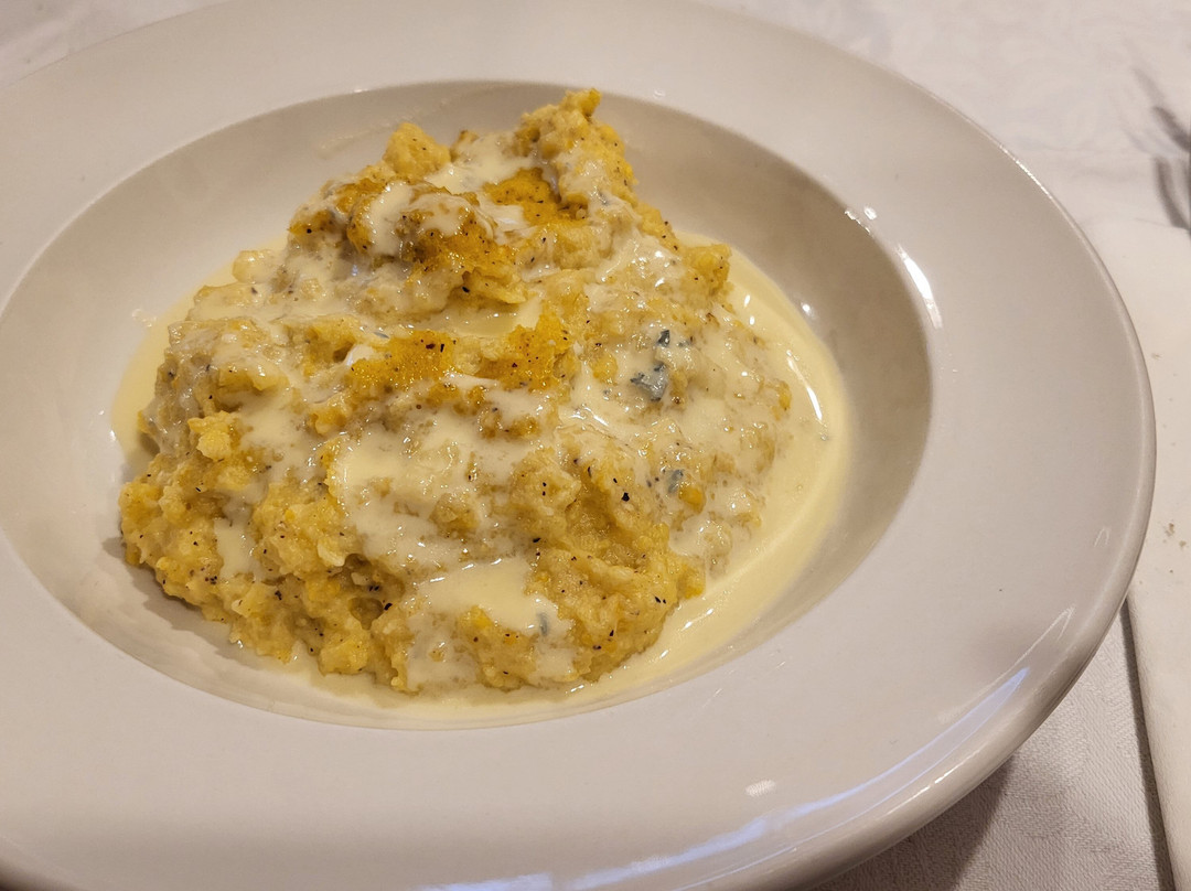 Paramont Hotel Ristorante主图