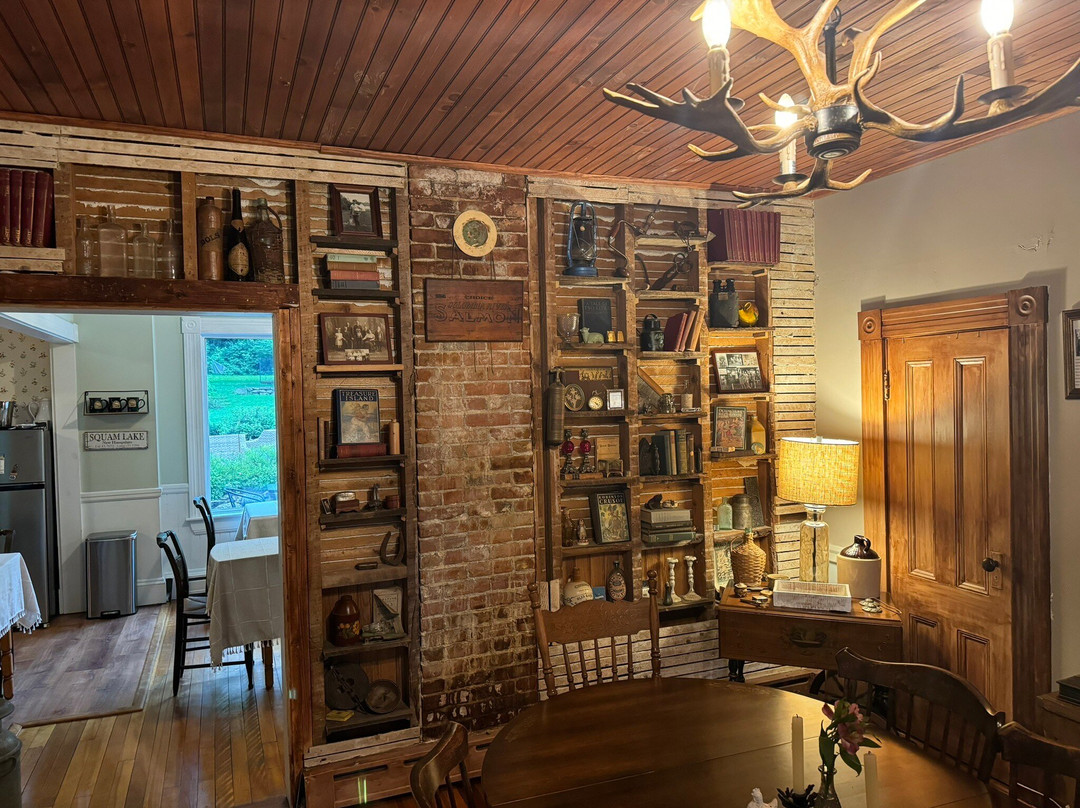 Inn on Golden Pond主图