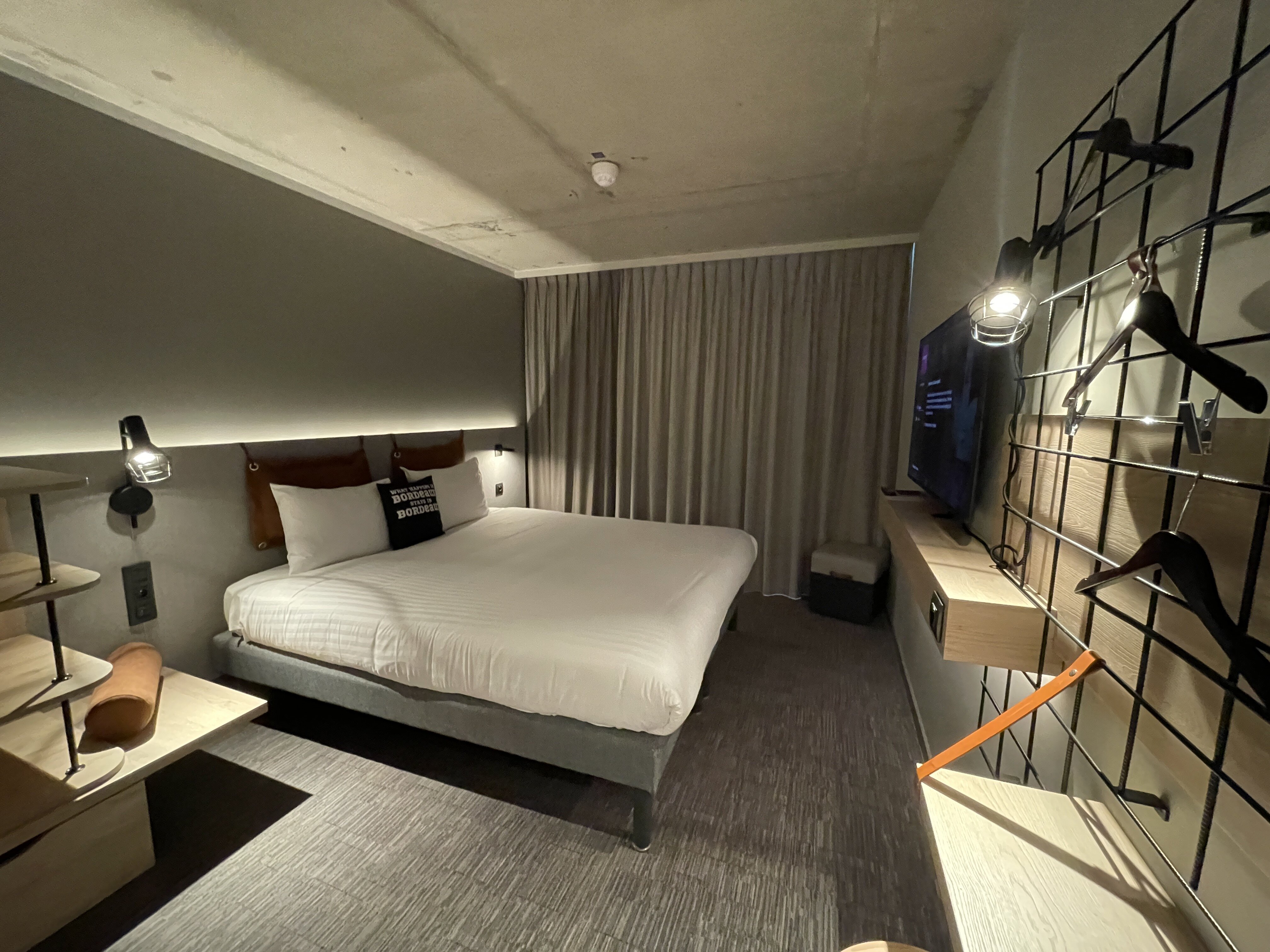 Moxy Bordeaux-客卧