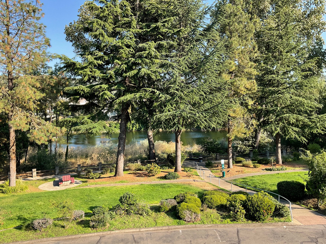 Riverfront Inn Roseburg