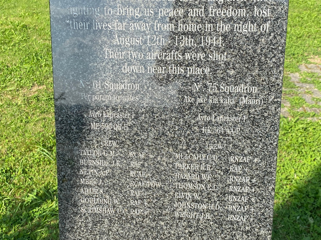 Lancaster Memorial景点图片