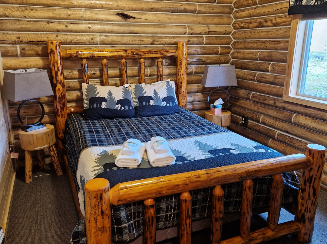 Alaska Knotty Pine B&B主图