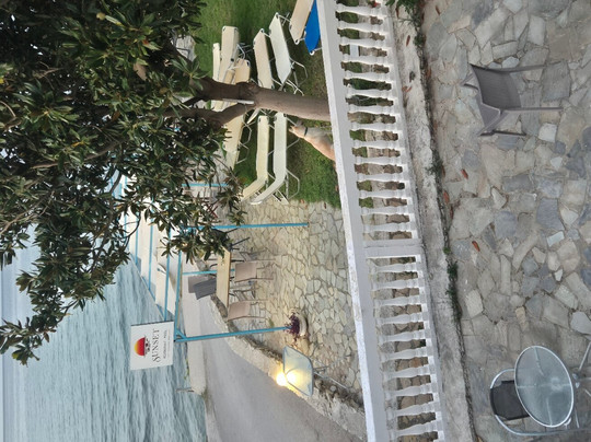 Agoulos Beach Hotel主图