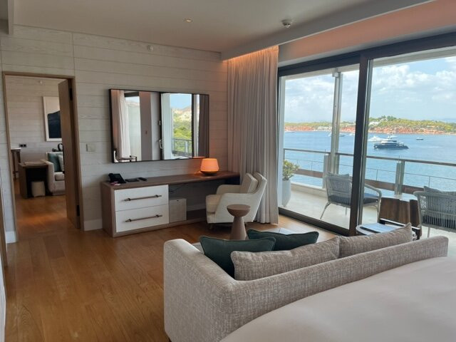 雅典威斯汀阿斯特宫海滩假日酒店主图