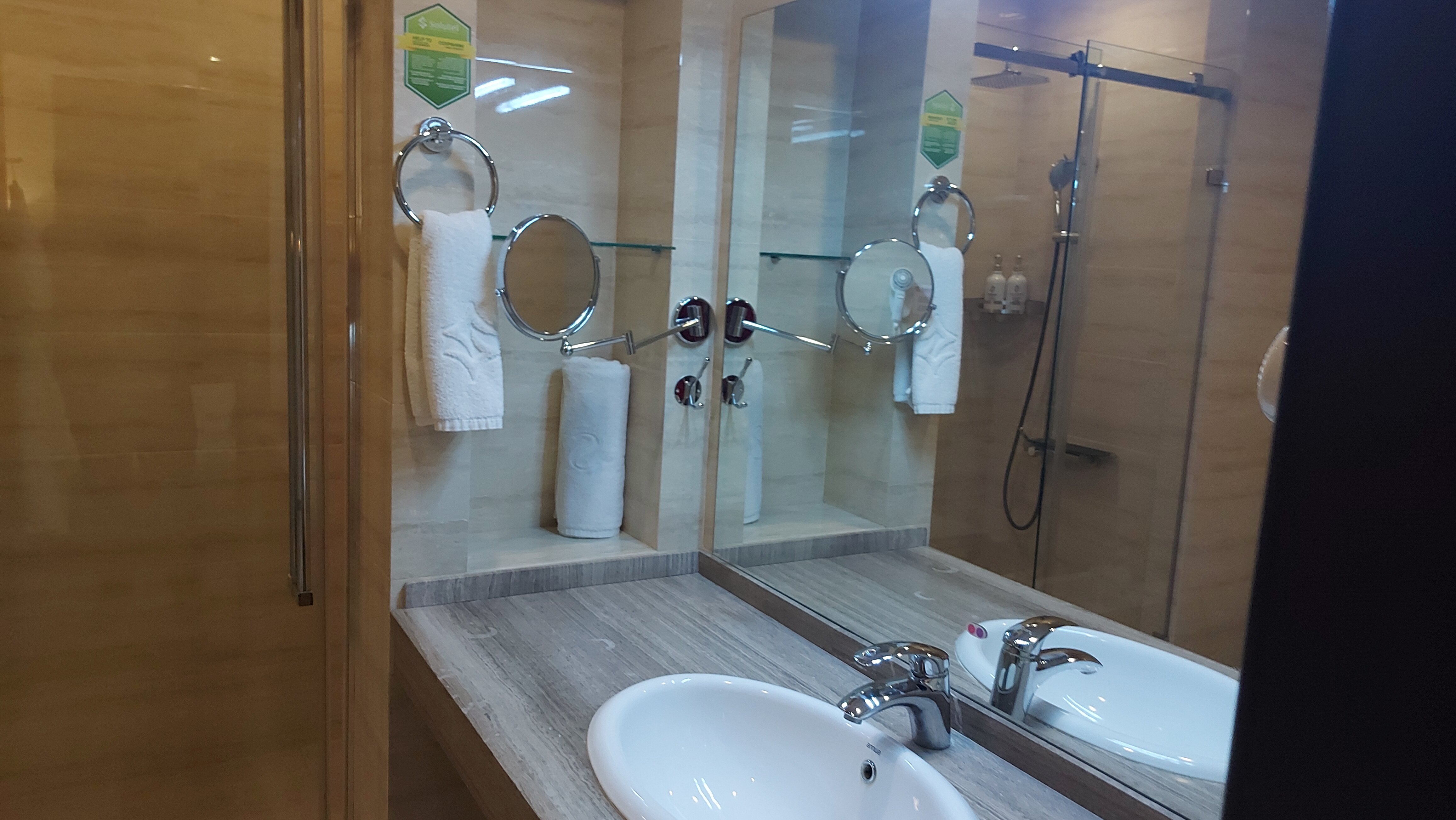 Solutel Hotel-浴室