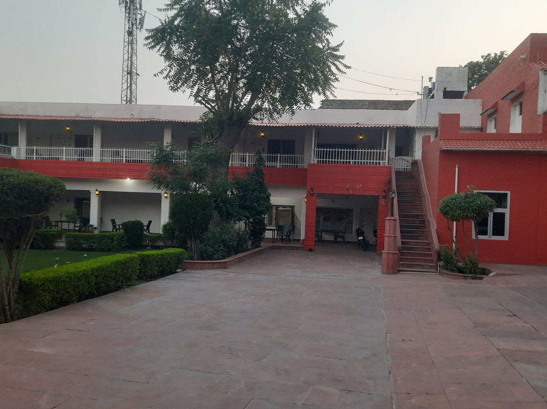 Hotel Goverdhan Tourist Complex主图