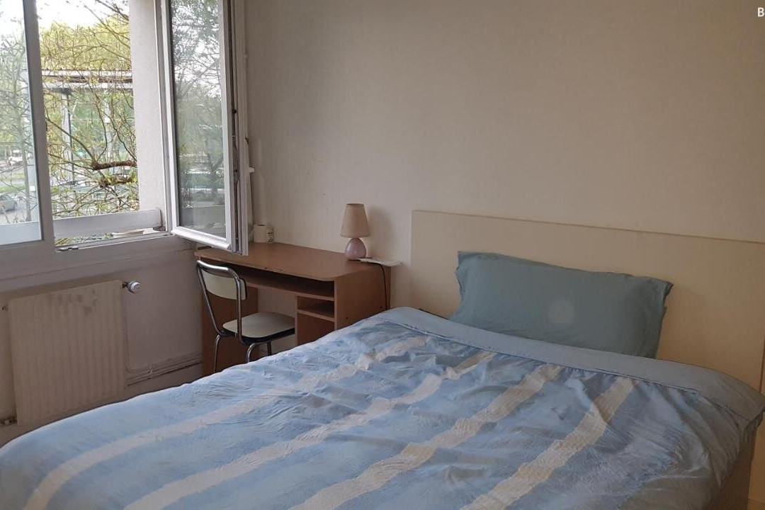 Une Chambre Privee Entre Paris Et Disneyland