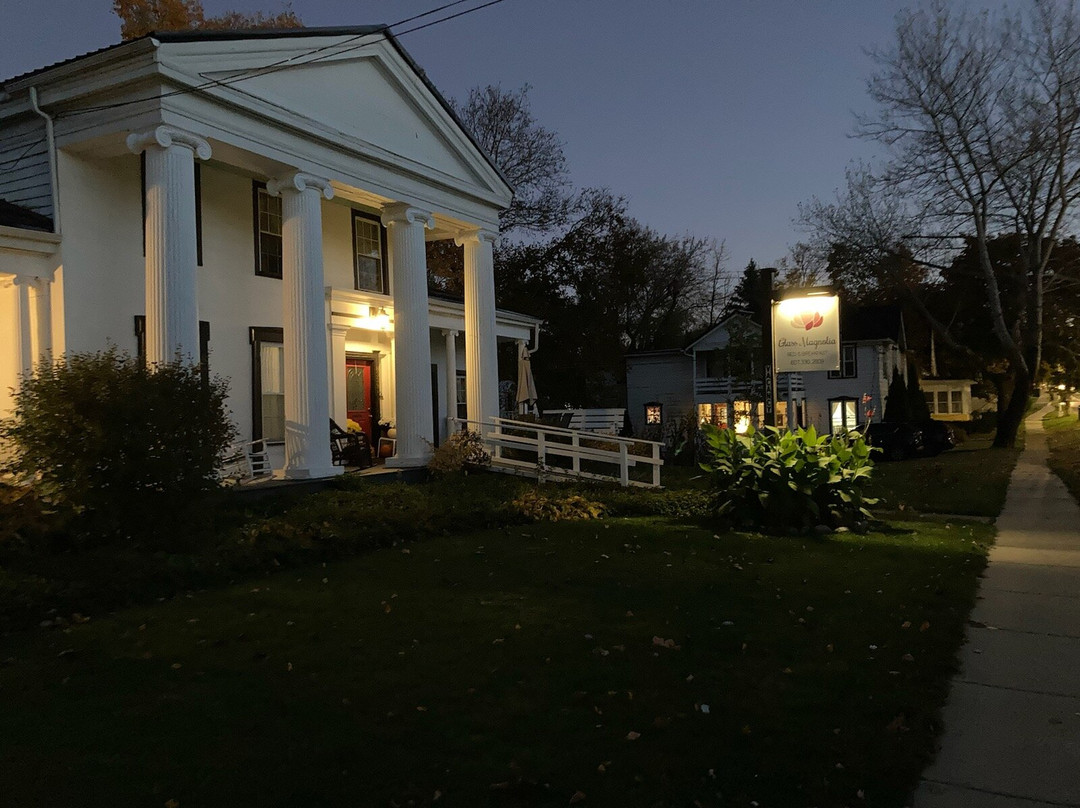 Glass Magnolia Bed & Breakfast主图