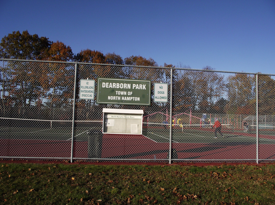 Dearborn Park-North Hampton必去景点