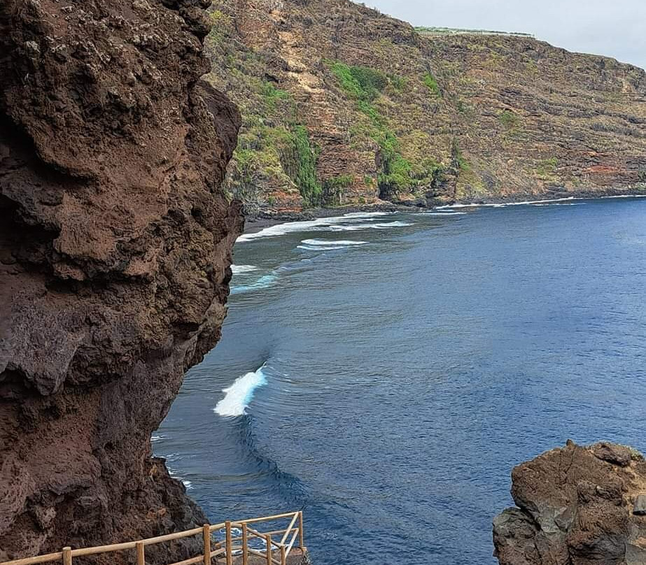 Mirador De La Playa De Nogales景点图片