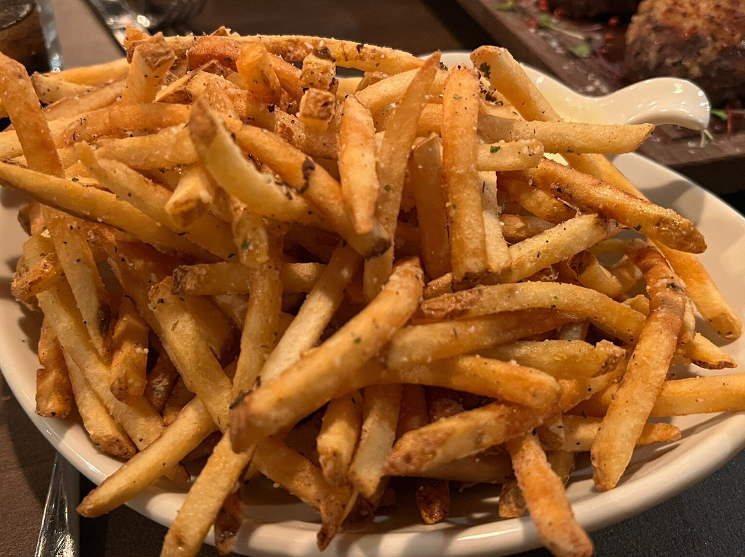 15 Lakes Prime Steakhouse