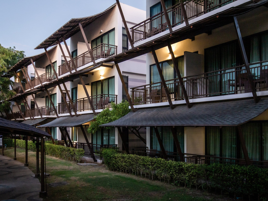 Bangsaen Heritage Hotel主图