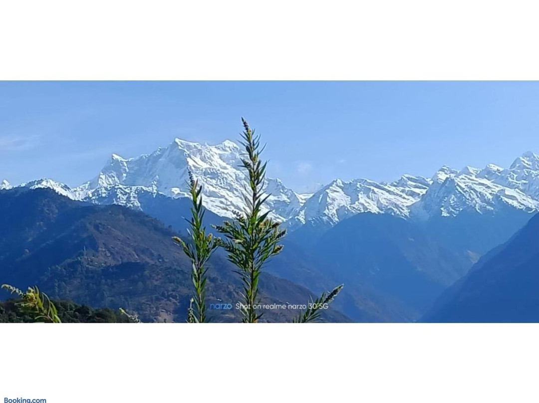 Chaukhamba View Resort