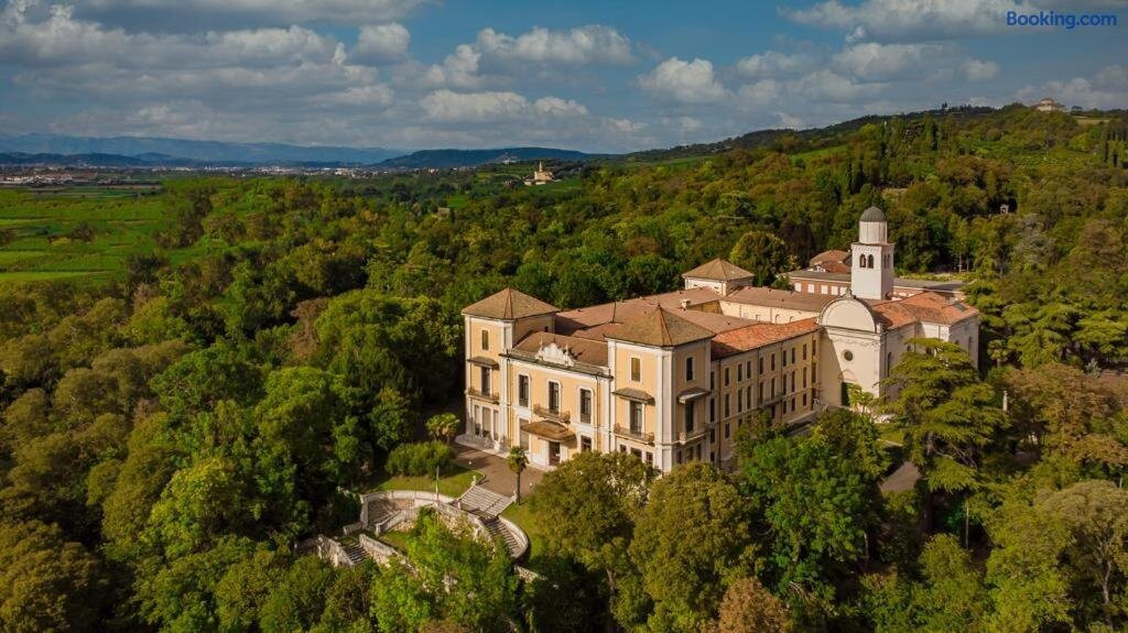 Il Convento Di San Fermo