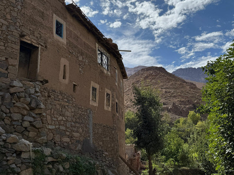 Atlas toubkal view-伊姆利勒必去景点