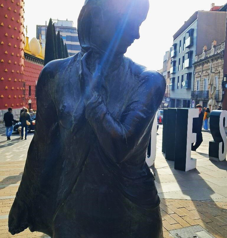 Homenatge A La Tramuntana-菲格拉斯必去景点