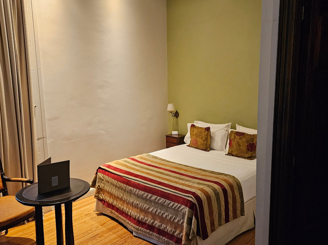 白玉兰精品酒店主图