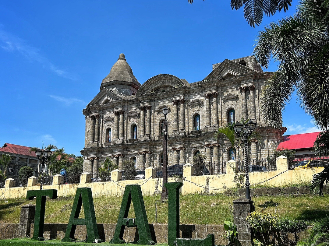 Basilica of St. Martin de Tours景点图片