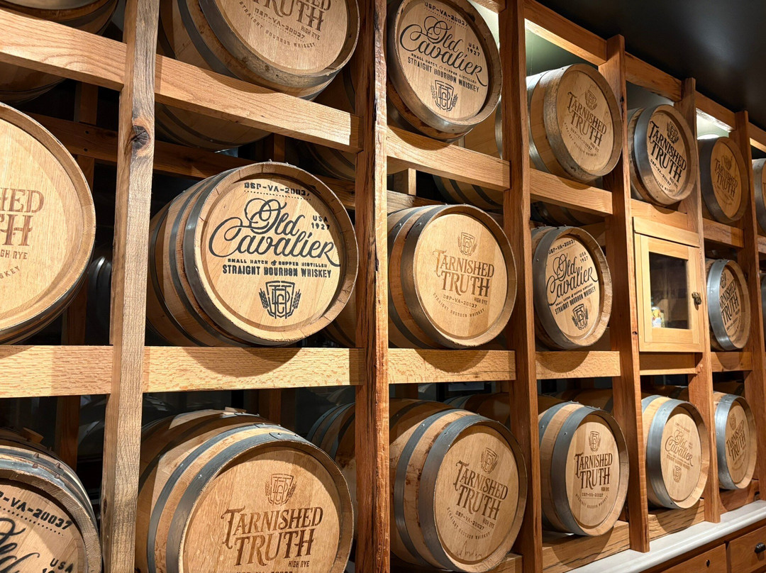 Tarnished Truth Distilling Co.-弗吉尼亚海滩必去景点