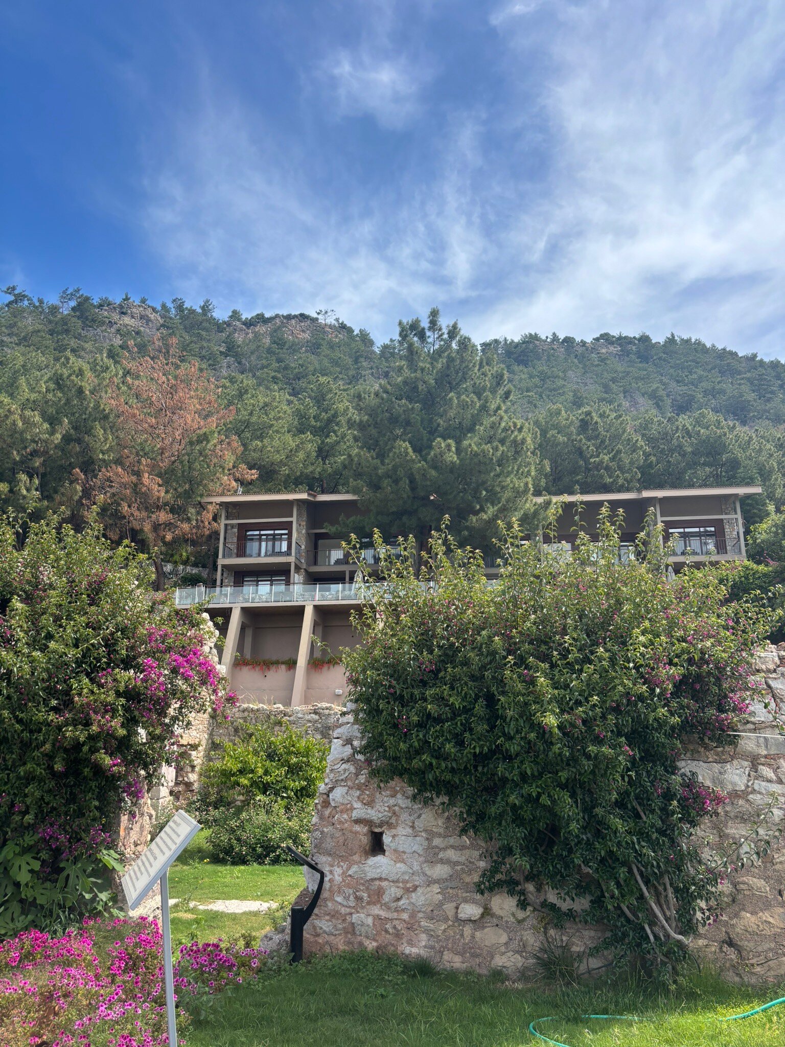 Marti Hemithea Hotel-官方