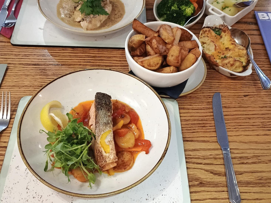 The Oakwheel Inn主图