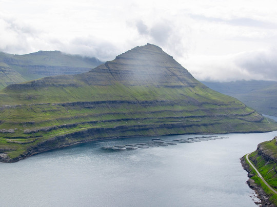 Hvithamar-Funningur必去景点