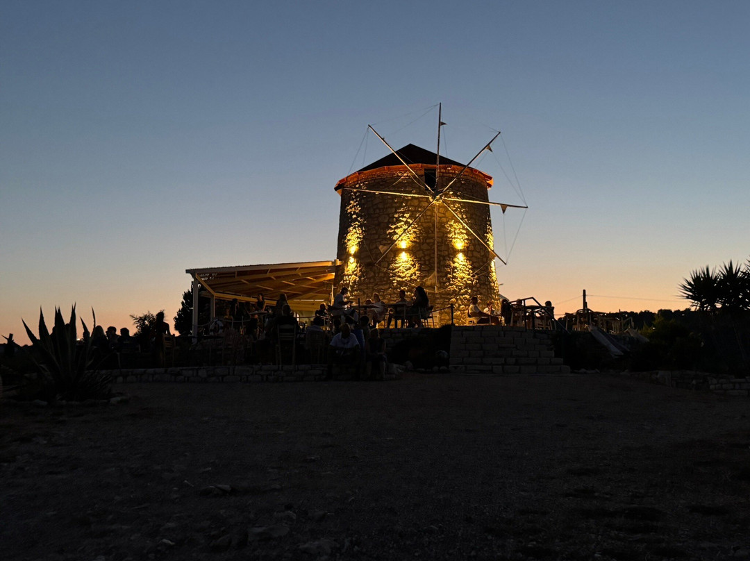 Cavo Yachting-Glifada必去景点