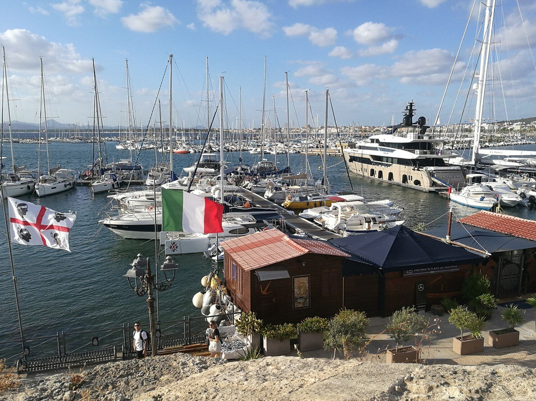 Affacci a mare: Bastioni e Lungomare-阿尔盖罗必去景点
